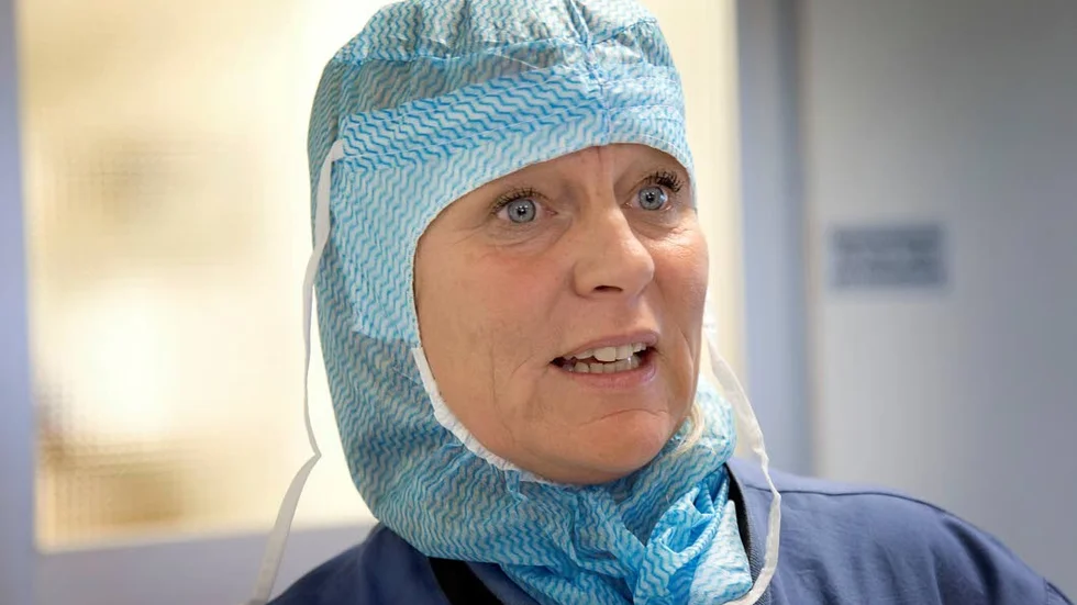 "Vi kommer att kunna lösa det här med vår befintliga personal, den personal som är inhyrd samt vikarier och till hösten kommer vi att göra en utvärdering. Det är inte lätt att få tag i sköterskor, men vi har tillräckligt med personal att kunna göra det här", säger Mia Fogelvik, enhetschef vid operation på Piteå älvdals sjukhus.