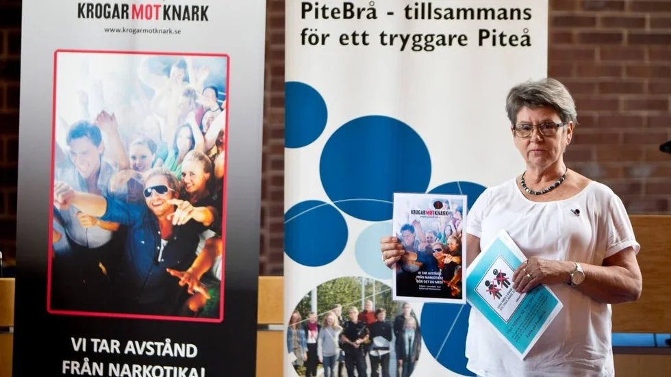 Med anledning av den nationella kampanj som pågår i helgen delade Ingbritt Dahlquist, kommunens alkoholhandläggare och kampanjsamordnare, ut material för att uppmärksamma nätverket än mer.