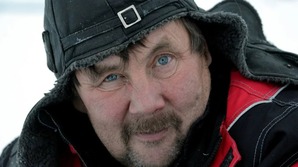De längtar alla efter kalla nätter men är på det hela taget nöjda med skid- och skoterföret i Arjeplogsfjällen. Fr v Jan Johansson, Vuonatjviken, Håkan Ederlöv, Galtis, Tom Viklund, naturbevakare, Jan Thorfe, Adolfström, och Thomas Westerlund, Jäckvik.