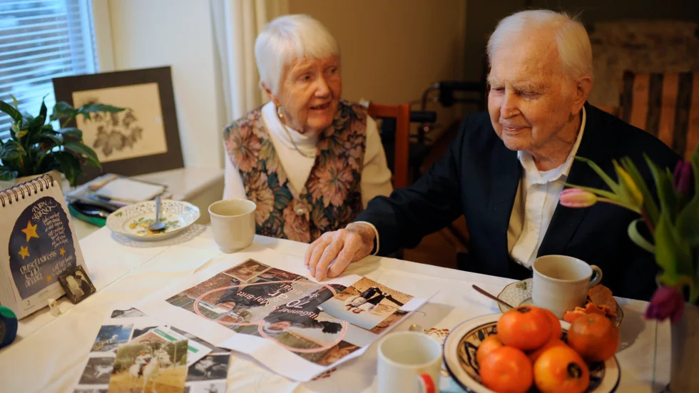 Ungdomspastorn Nils-Gunnar och läraren Maj Britt Lönngren har varit gifta i 70 år. "Nils-Gunnar har alltid sagt att jag är den sötaste och finaste, men han har också alltid visat det", säger Maj Britt.