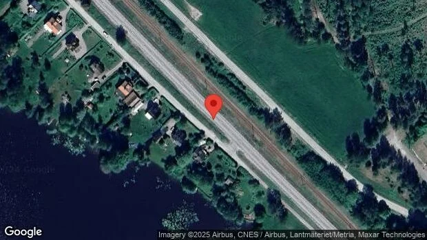 Trasig personbil stör trafiken på väg 72