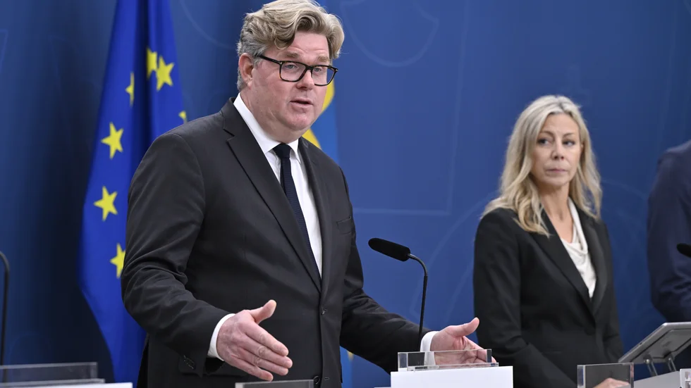 Justitieminister Gunnar Strömmer (M) och Linda Lindberg, gruppledare (SD), presenterade i måndags direktiven till utredningen om ett nationellt tiggeriförbud.