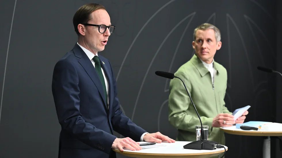 Klokt. Kommunerna ska ges större inflytande över hur många nyanlände de ska ta emot föreslår en ny utredning som arbetsmarknads- och integrationsminister Mats Persson (L) tog emot häromdagen. 