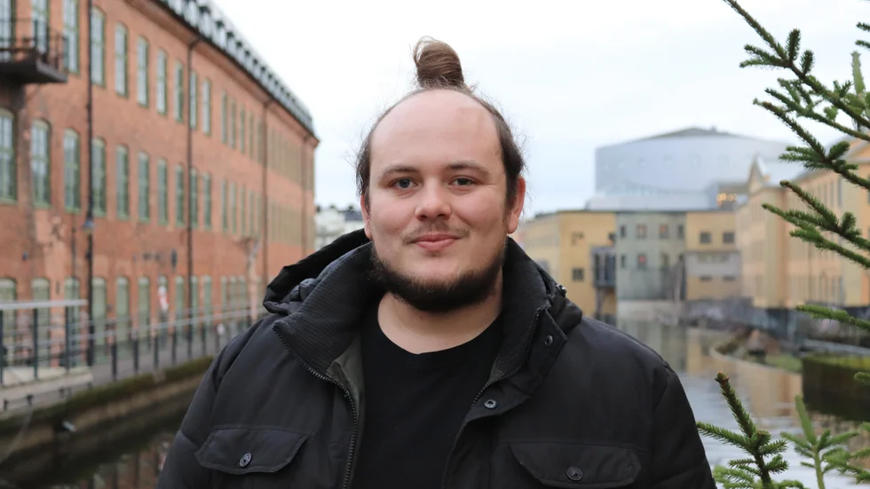 Edvin Bergsland, 26, växte upp på en gård utanför Vingåker men flyttade till Norrköping redan som 14-åring.