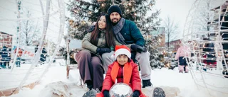 Den här familjen bakar julkakan två månader innan jul