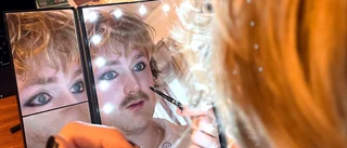 Simon, 24, går sin egen väg: "Finns en rädsla för att bli slagen"