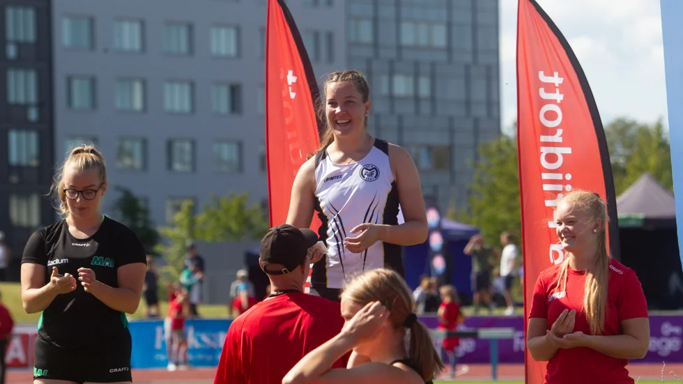 Sara Forsell på prispallen.