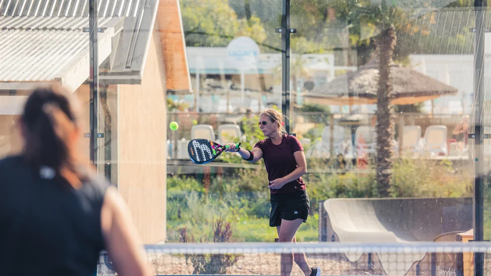 I helgen gick padeltävlingen Lilla VM på Kneippbyns padelbanor.