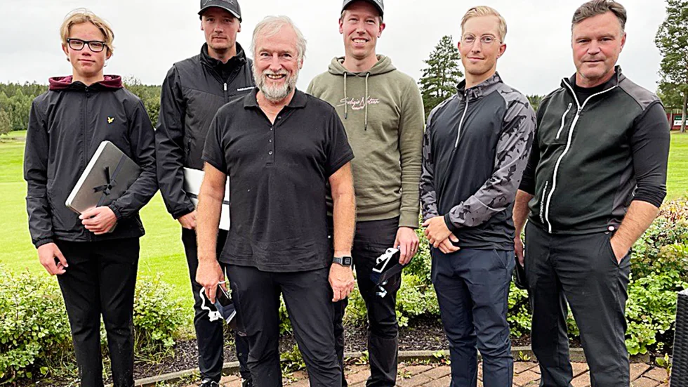 Norrangolfens andraplacerade lag, segrarna och de på tredje plats. 