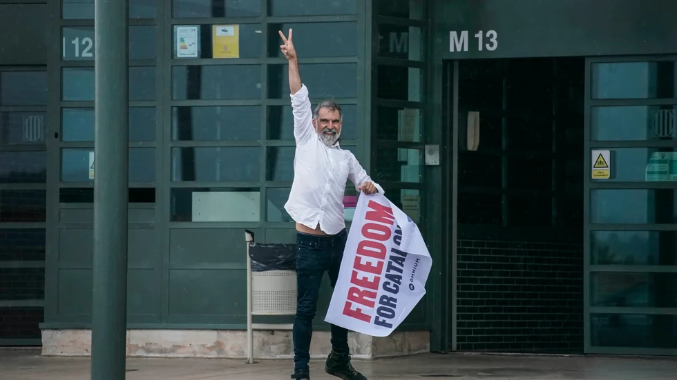 Jordi Cuixart är en av de katalanska ledare som har suttit frihetsberövade – men som nu har benådats och släppts på fri fot.