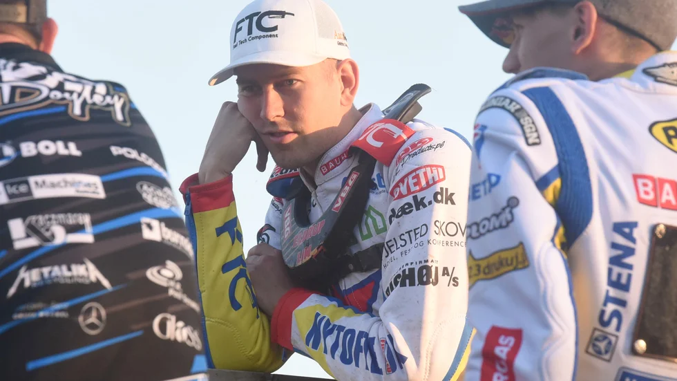 Frederik Jakobsen kan inte köra kvällens match för Dackarna. 
