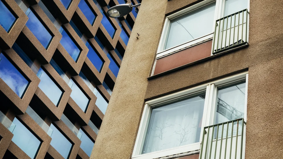 Vart tog medmänskligheten vägen i förtätningen, skriver Ewa-Lotta Björklöf.