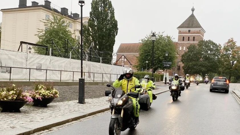 En pilgrimsresa med sikte på Trondheim i Norge startade från Domkyrkoplan i Uppsala.