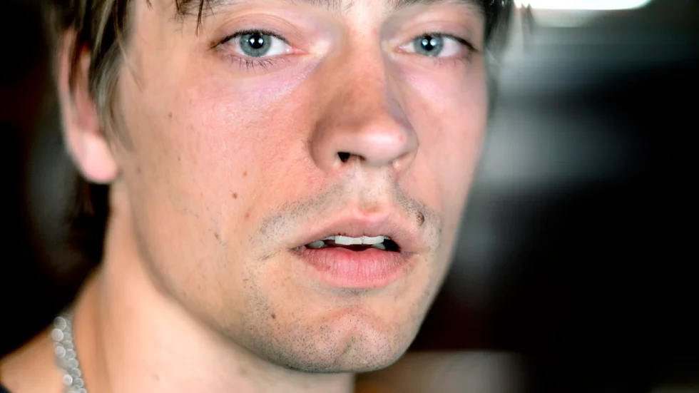 Gustaf Norén har bestämt sig att göra slag i saken. 