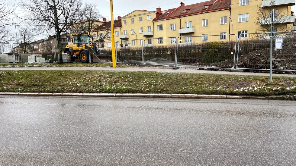 Trafikverkets arbete vid Ruddammsgatan i Eskilstuna har förstört nattsömnen för flera personer på gatan.