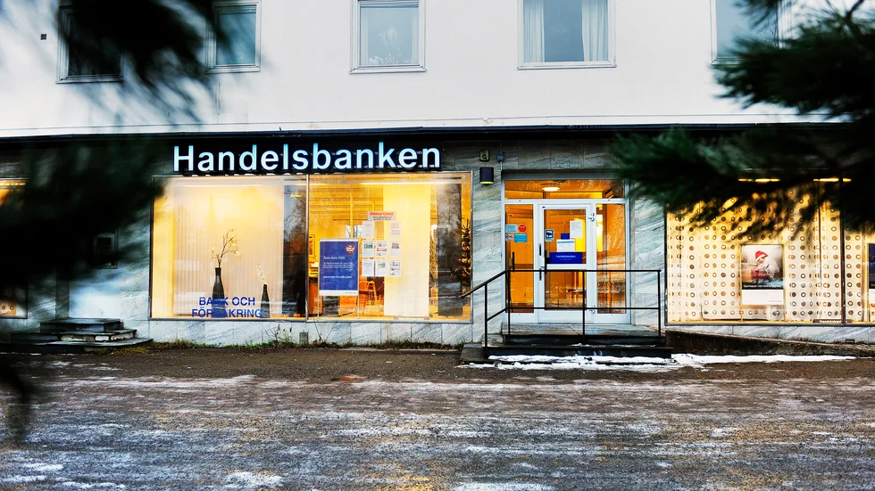 Handelsbanken gör en vinst på 5,7 miljarder kronor, ändå stänger man kontor, bland annat det i Råneå.