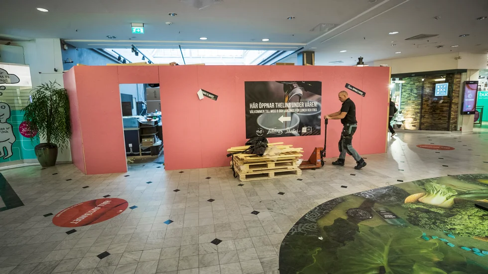 Thelins kafé bygger inför öppningen inne i S:t Persgallerian
