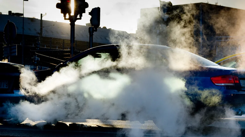 Antalet stölder av katalysatorer från bilar ökade explosionsartat under 2020. Orsaken är att tjuvarna är på jakt efter ädelmetaller i anordningen. Arkivbild.