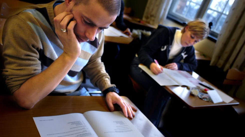 En färsk undersökning som Unionen har låtit Novus göra visar att av dem som vill kompetensutveckla sig vill majoriteten läsa på högskola och universitet. För att det ska bli möjligt och rimligt krävs ett antal förändringar, menar företrädare för Unionen.