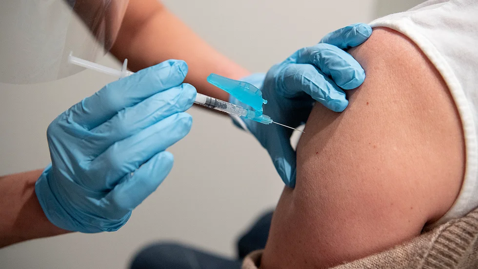 Skribenten tackar alla som är involverade i vaccinationerna mot covid. 