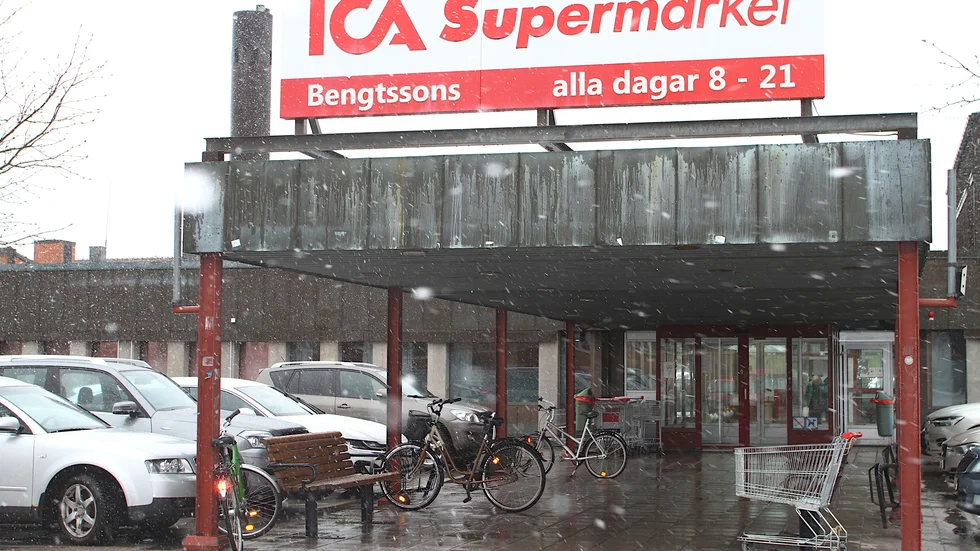 Ica Bengtsson har nu många i personalen hemma med bekräftad covid-19 eller misstänkt sjukdom.