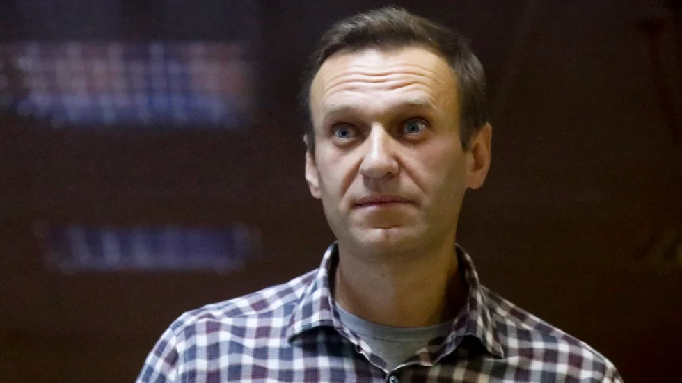 Aleksej Navalnyj. Bilden togs i samband med rättegången mot honom i slutet av februari.