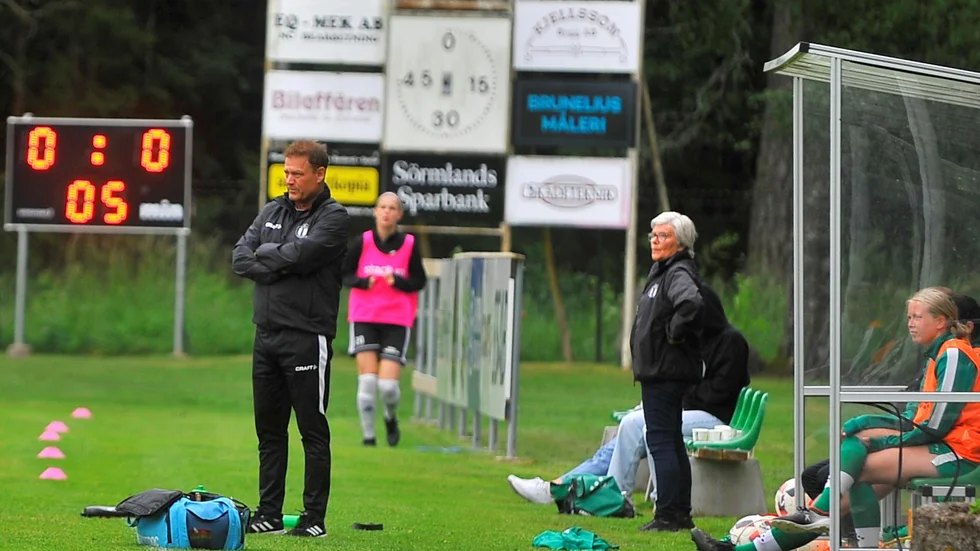 Kent Lembke tyckte en bit in på hösten att han var klar med Tun, men har ändrat sig och skrivit kontrakt med laget igen.