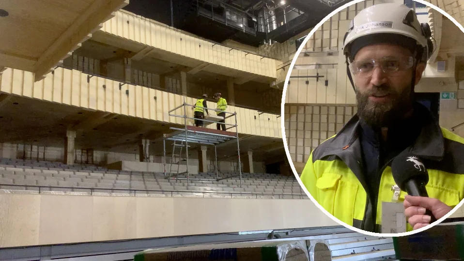 Erik Johansson berättar om den stora scenen i Kulturhuset.