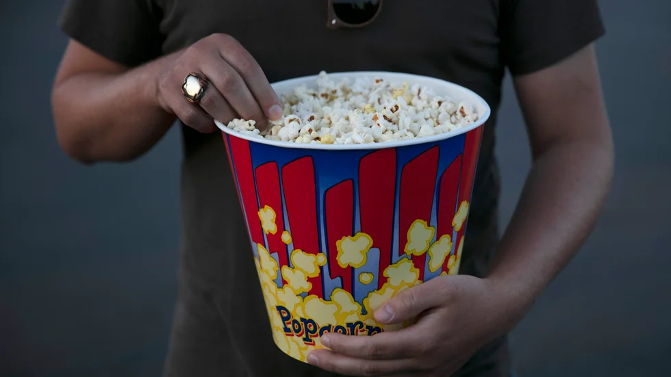 Husvagnen förstördes efter branden i micron, som uppstod när de boende höll på att poppa popcorn. Arkiv