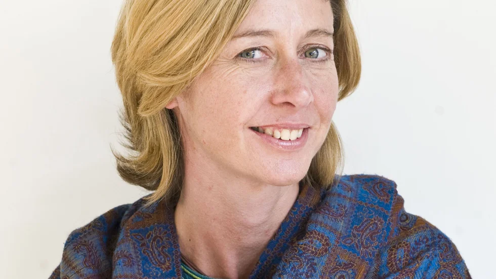 Christina Lamb är en prisbelönt utrikeskorrespondent för The Sunday Times i England och författare till ett flertal böcker, däribland Jag är Malala som hon har skrivit tillsammans med Malala Yousafzai.
