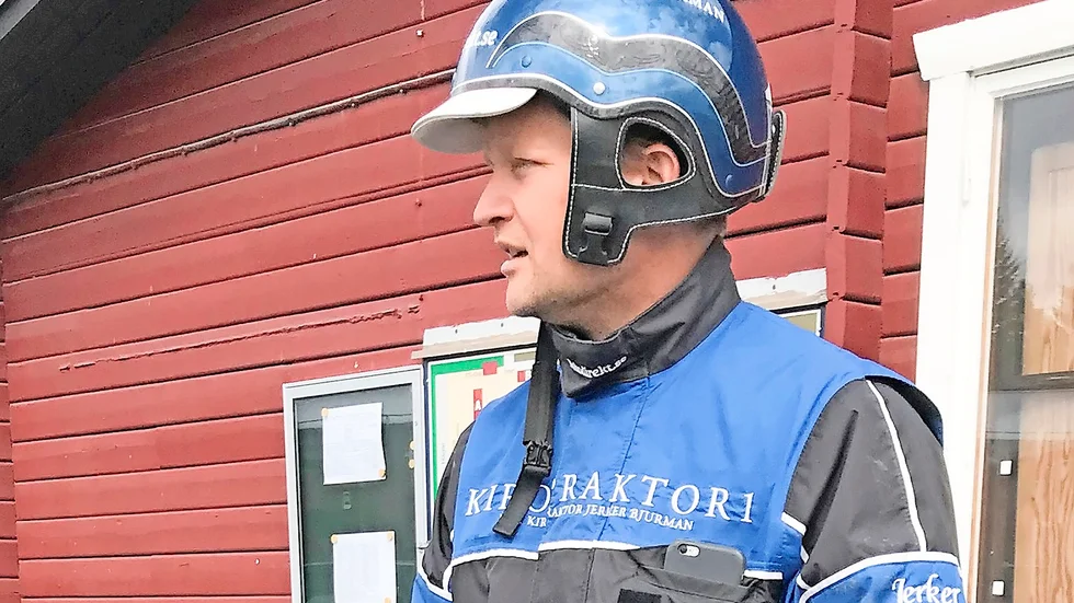 Skellefteåtränaren Jerker Bjurman hade kvalat in tre hästar till Kriteriestoet och Derbystoet i Oslo. Efter mycket otur på vägen blev det som bäst en sjätteplats för 3-åriga Sonja Kiro..