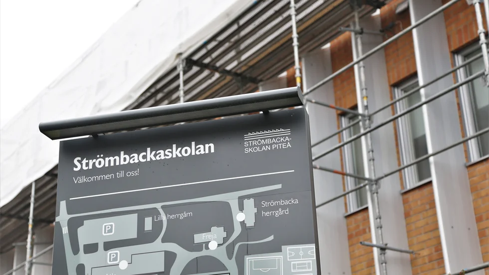 Två klasser på Strömbacka går denna vecka över till distansundervisning på grund av hög frånvaro bland deras lärare.