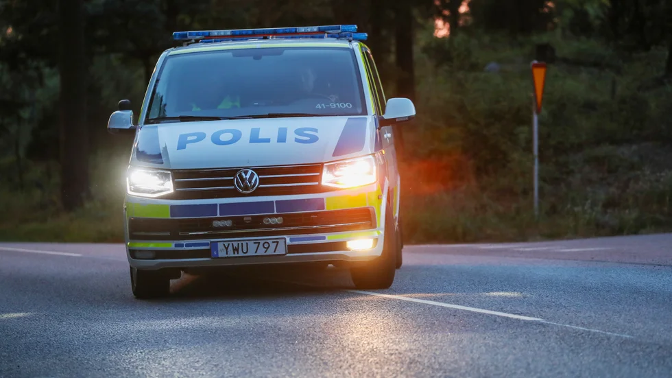 Två separata biljakter i Bromma under fredagskvällen ledde till en skadad och förd till sjukhus. Arkivbild.