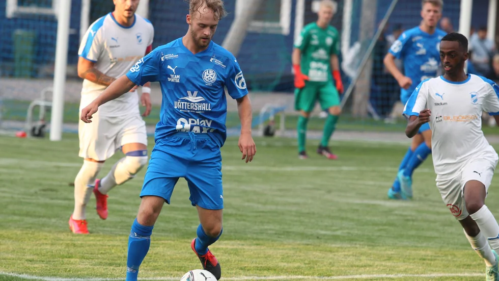 LSW, här Linus Sjöholm i en tidigare match mot Hjulsbro, förlorade borta mot Boxholm i fyran på måndagskvällen.