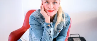 Regina Lund sjunger och målar i Linköping