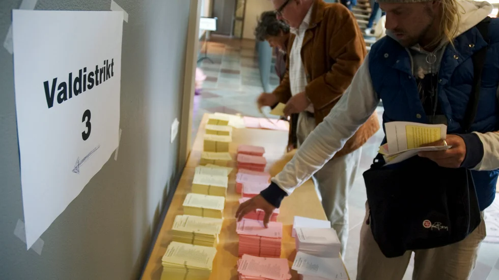 Den 19 september är det kyrkoval. Ännu en gång börjar de politiska partigrupperna/nomineringsgrupperna göra kyrkan till plattform för politik skriver Carl-Johan Forss, (P.O.S.K).