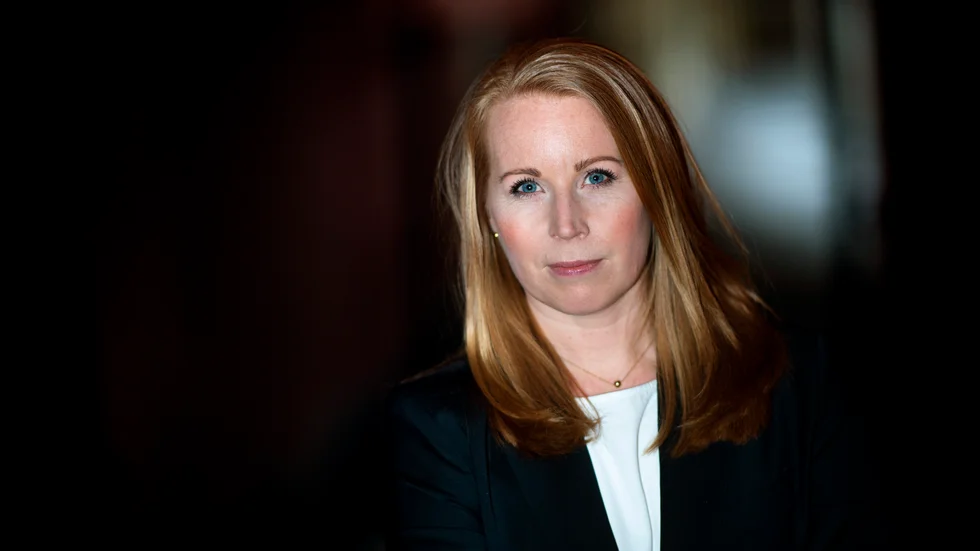 Den tidigare centerledaren Annie Lööf skriver i sin nya bok om hoten hon utsatts för under sin tid i politiken. 