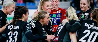 Boden Handbolls match försenad efter flygstrul