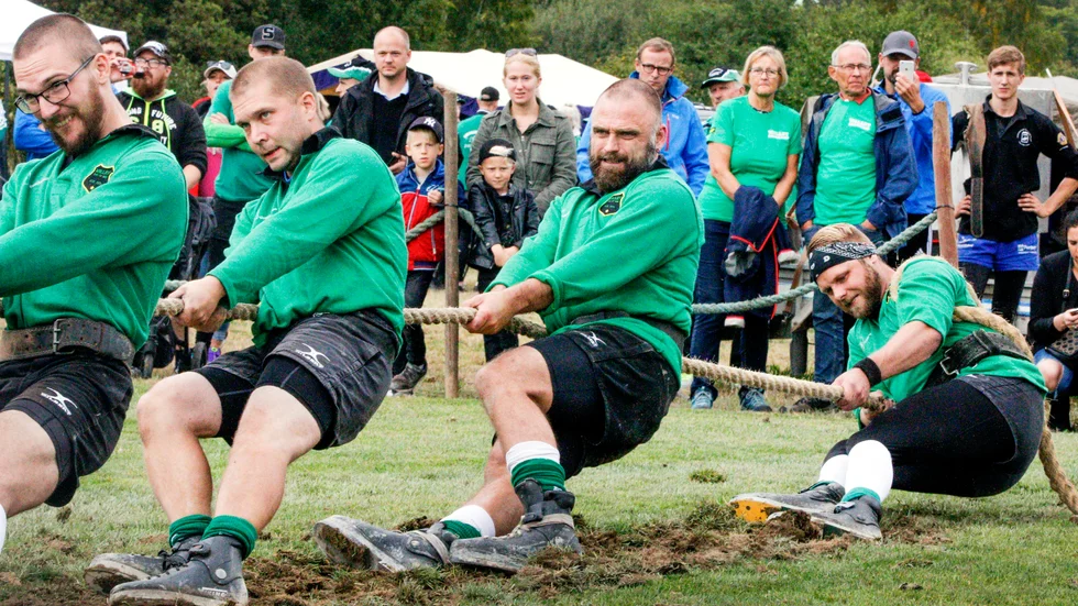 Lyckade SM-tävlingar på Korsängsfältet 2017. Arrangemanget förra året fick skjutas upp, men det finns fortfarande hopp för att SM ska kunna avgöras i Enköping i september. Däremot ställs Elitserien, med tre tävlingar, in, meddelar Dragkampsförbundet.