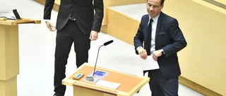 Moderaterna har kastat kompassen och svängt högerut