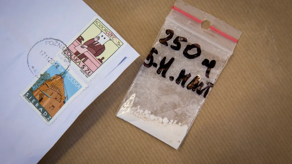 Tusentals brev och paket med knark skickas med vanlig post. Arkivbild.