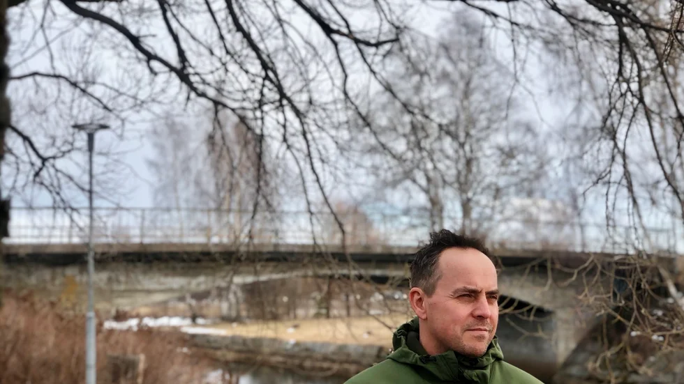 Micke Holm blickar framåt. Han har satt ihop ett band för framtida liveframträdanden, skriver ny musik och tar sikte på att släppa ett helt album så småningom. Just nu är han aktuell med låten "Scars", ett av fem finalbidrag i tävlingen P4 Nästa. Det var nära att pojkbandet Westlife tog den.