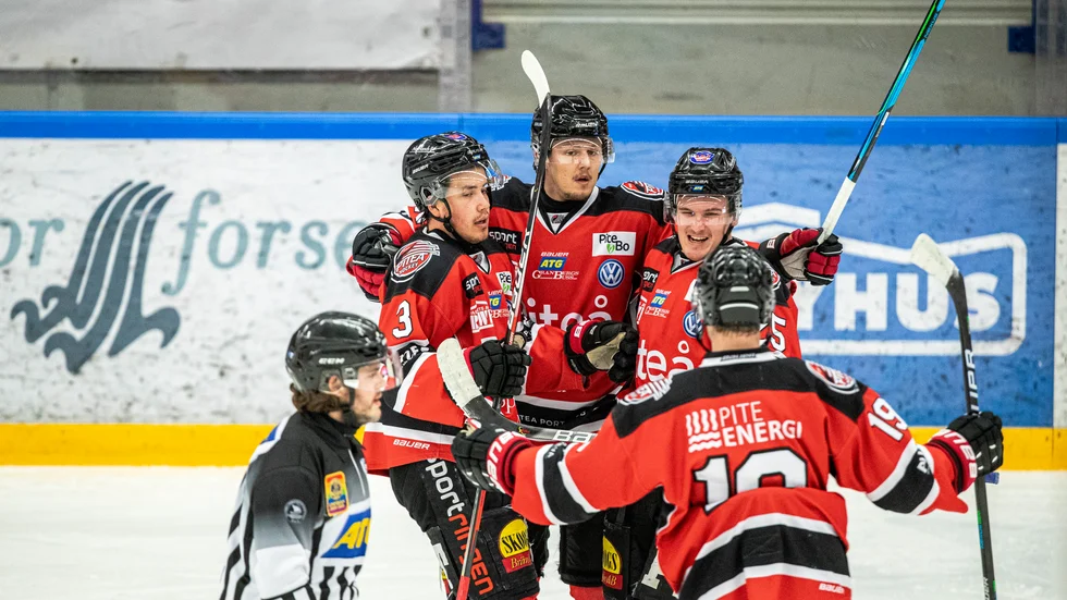 Piteå Hockey-Vännäs. 1-0. Calle Behm, Isak Stenlund Ädelgran, Marcus Collin, Ludvig Stenvall.