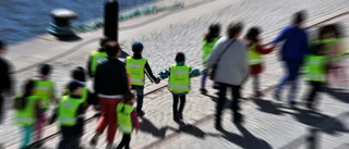 Förskolans personal ska ha goda kunskaper i svenska