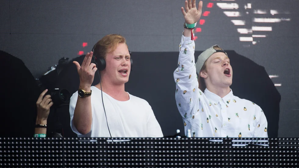 Västervikskopplade DJ-duon Vigiland släpper nu musik igen. Det efter att ha varit borta från rampljuset i över två år.