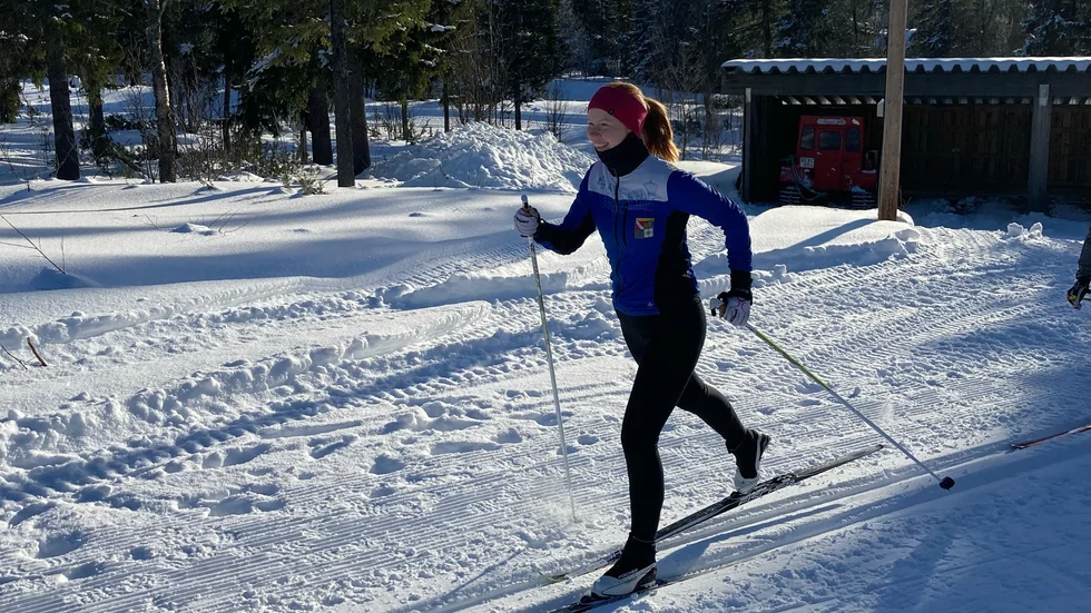 Caroline Guttke tog sig i mål efter i bland jobbiga 90 kilometer.