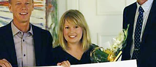 Sara vill ha många järn i elden