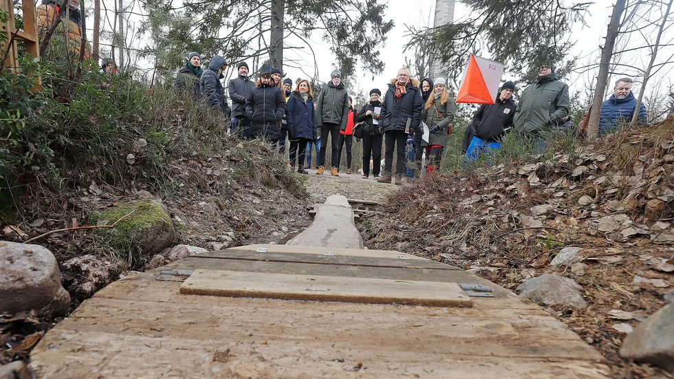Stoppet vid Hugelsta källa kom att handla om huruvida källan skulle påverkas av en vägförstärkning.