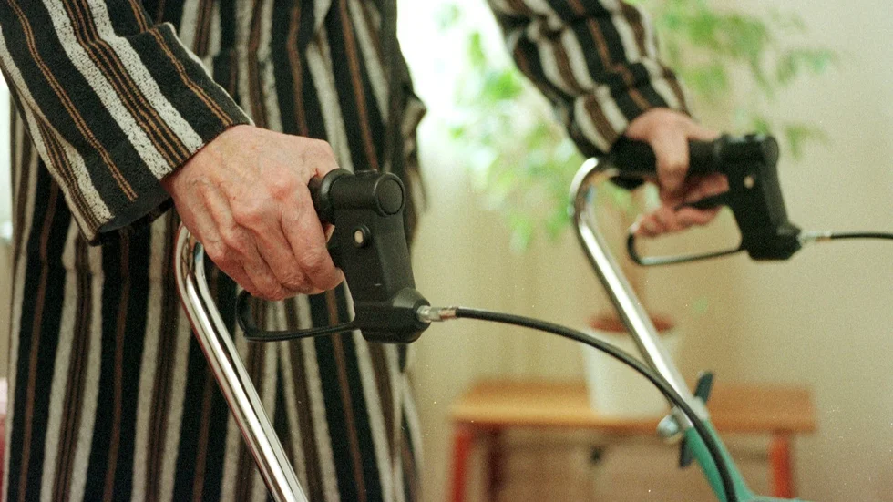Även politiker har ansvar att inte bara tycka utan också ta reda på hur saker och ting ser ut i verkligheten.