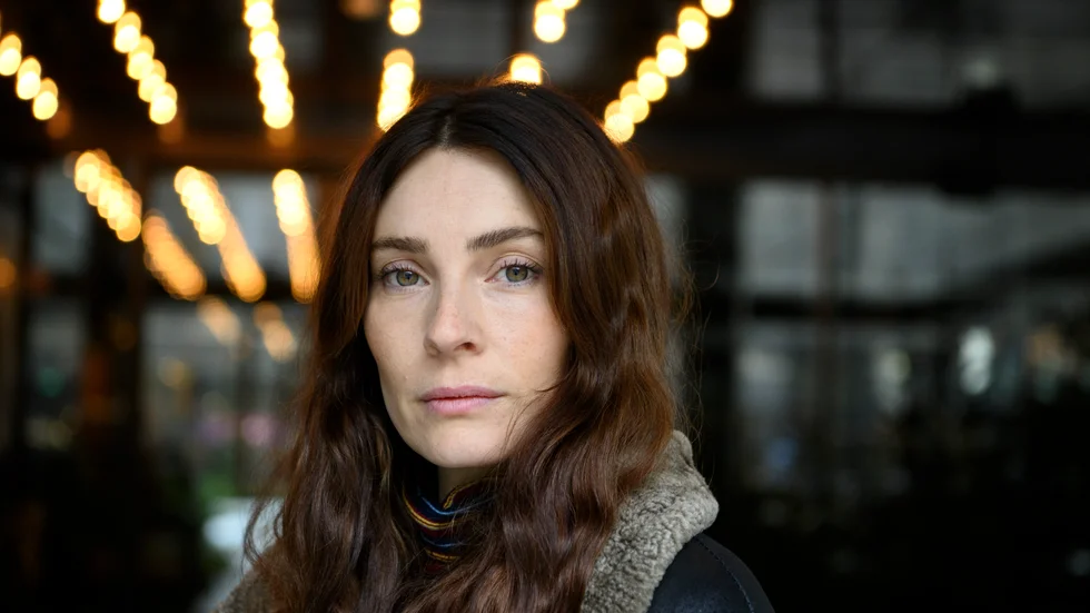 Aliette Opheim spelar huvudrollen i det psykologiska dramat "Mörkt hjärta" som har premiär på Discovery+ och Kanal 5 den 9 februari.